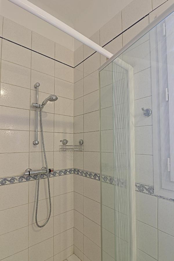 Le Family Lodge 2 Chambres 4 Personnes Classe 3 Etoiles Annecy Dış mekan fotoğraf