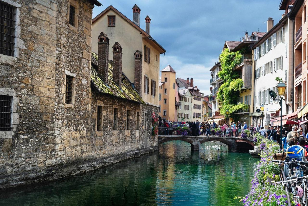 Le Family Lodge 2 Chambres 4 Personnes Classe 3 Etoiles Annecy Dış mekan fotoğraf