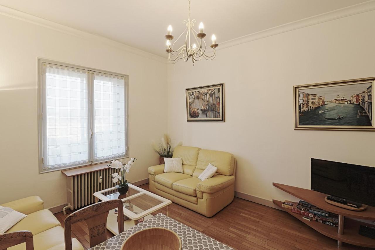 Le Family Lodge 2 Chambres 4 Personnes Classe 3 Etoiles Annecy Dış mekan fotoğraf